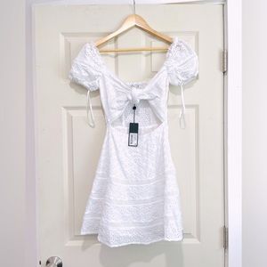 NWT Gianni Bini Sawyer Eyelet Tie Front Dress in White